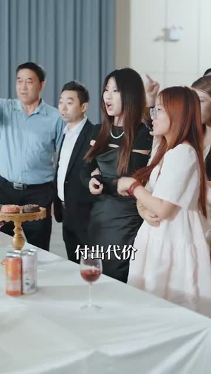 老外来踢场我老妈一首国风飒爆全场（80集）免费观看完整版
