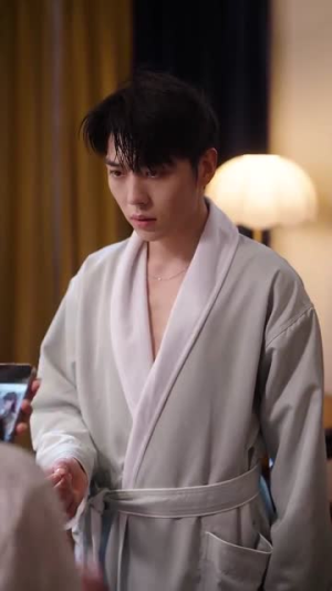 冷漠老公成了悲伤小狗（81集）最火短剧热播