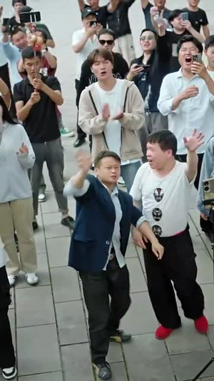 完蛋！朕被奸佞包围了（100集）热播短剧抢先看