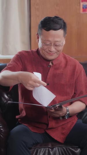 相认后她悔不当初(50集) 相认后她悔不当初(50集)短剧越看越精彩