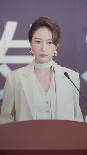 商战女王只谋权不谋爱&中秋月她只谋局不谋圆（77集）无需会员轻松看