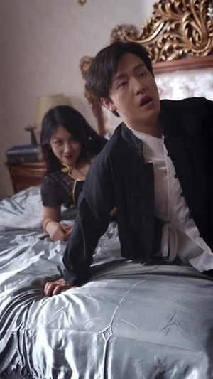 下山即巅峰:七个师姐超护短(80集)  下山即巅峰:七个师姐超护短(80集) 短剧在线观看