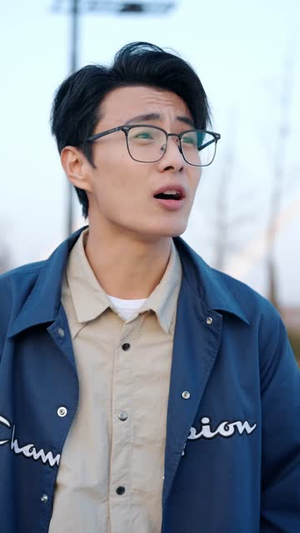 顾少在京大，校花排队求同桌（90集）让你一口气看完