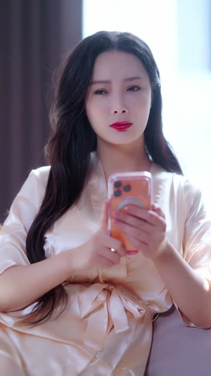 她位高权重,偏撩我(80集) 她位高权重,偏撩我(80集)短剧演员排行榜