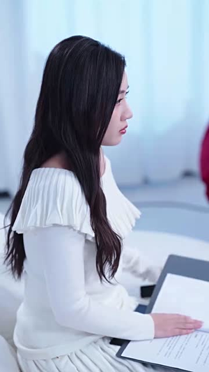 落日朝霞染芳华（70集）热播短剧免费看