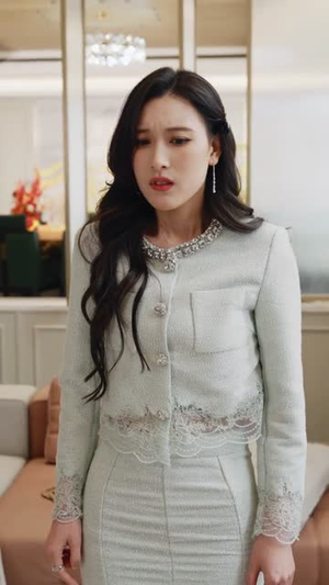 出狱后离婚，大小姐光芒万丈（62集）热门短剧在线看