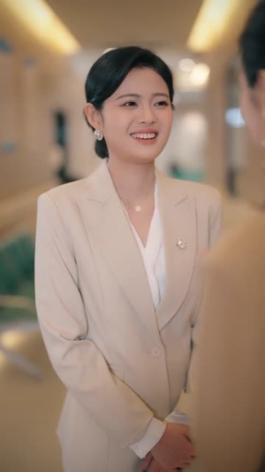 系统觉醒后,废材二小姐华丽逆袭(70集) 系统觉醒后,废材二小姐华丽逆袭(70集)免费看短剧全集