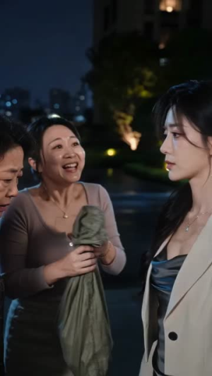 相亲错遇闪了婚,朝夕之间动了心(53集) 相亲错遇闪了婚,朝夕之间动了心(53集)夸克网盘观看