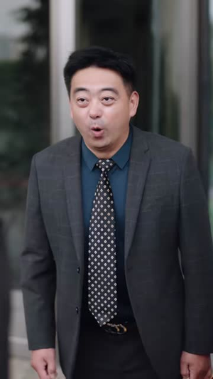 莞东风云,从野草到商业女王(86集) 莞东风云,从野草到商业女王(86集)免费看短剧全集