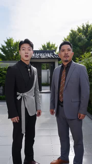 他们都在等我出丑,我却护她周全(61 集) 他们都在等我出丑,我却护她周全(61 集)第一季