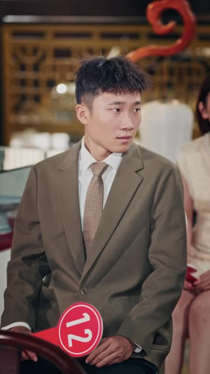 谁说乞丐不能逆袭(102 集) 谁说乞丐不能逆袭(102 集)短剧精彩绝伦