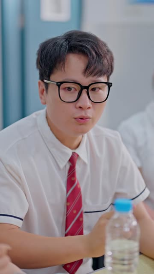 铁拳教师(80 集) 铁拳教师(80 集)超火短剧抢先看