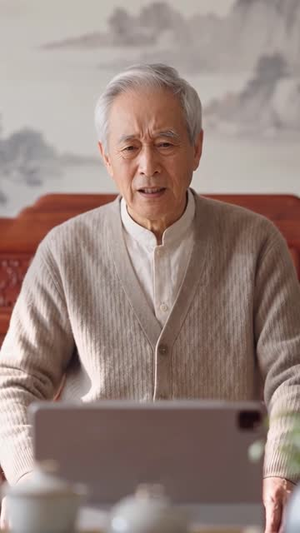恋爱脑深入人心(70集) 恋爱脑深入人心(70集)最火的短剧