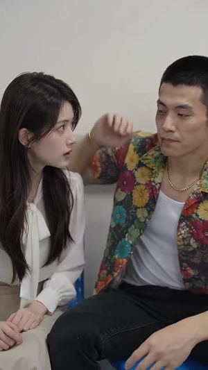 穿成假冒失忆大佬女友的恶毒女配!(80集) 穿成假冒失忆大佬女友的恶毒女配!(80集)精彩短剧下载