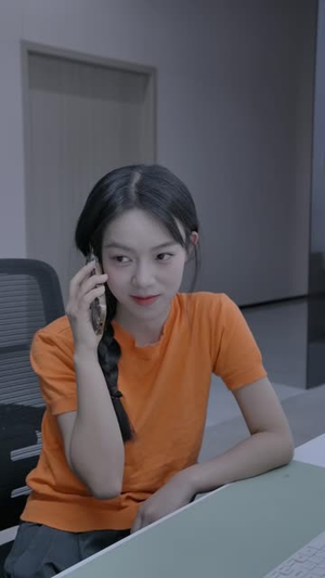 挣脱深渊后她光芒万丈（33 集）古装短剧推荐