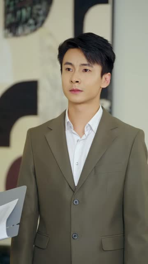 他求我复婚时，我正在收购他的公司（40 集）逆袭打脸短剧