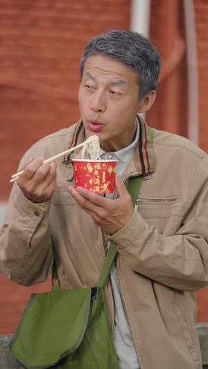 老爸老头上路记(44 集) 老爸老头上路记(44 集)画面精美