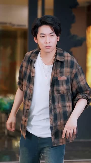 别惹那个男人,他是幸运之神(105 集) 别惹那个男人,他是幸运之神(105 集)高燃短剧